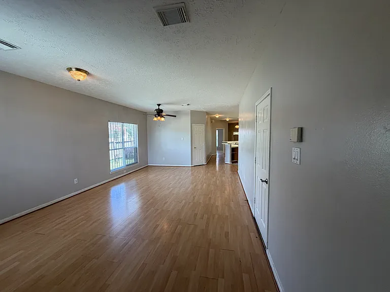 13403 Agarita Ln — Photo 16