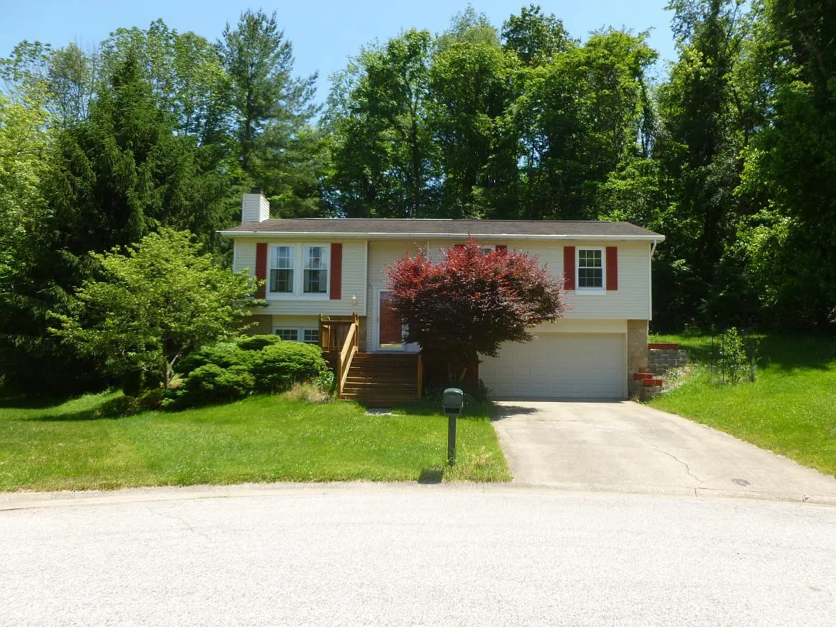 2113 S Locust Ct photo 1