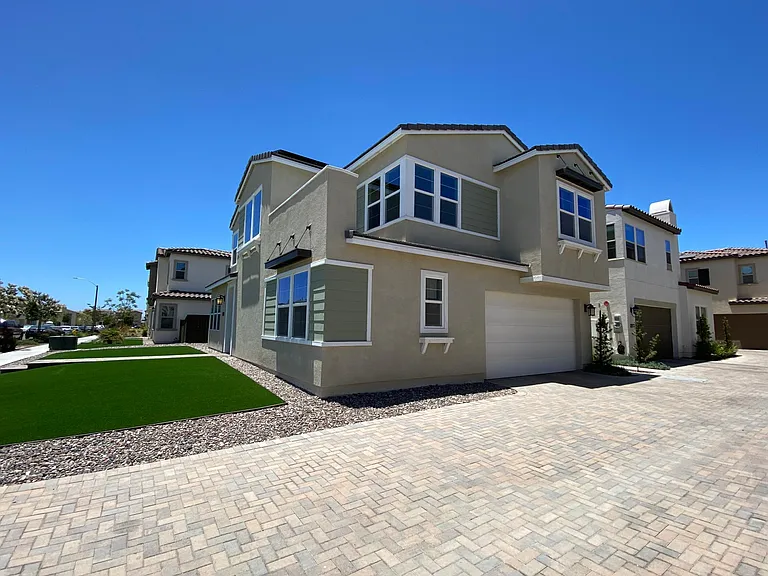 1295 Camino Avalon — Photo 3