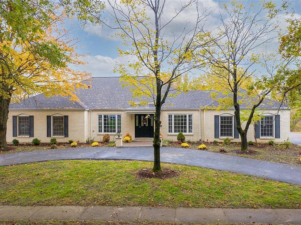 1st image of 332 Laduemont Dr