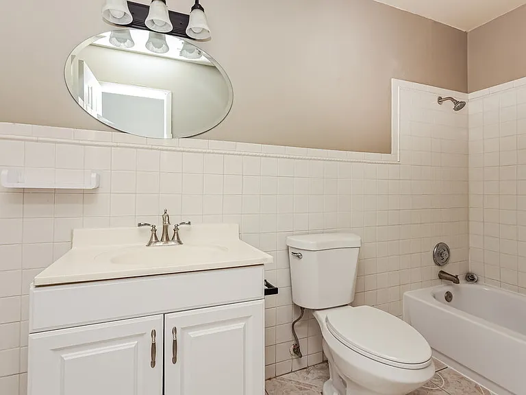 1119 Clayton Ave — Photo 15