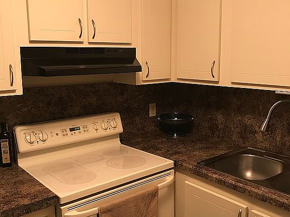 4th image of 737 SE 1st Way APT 308