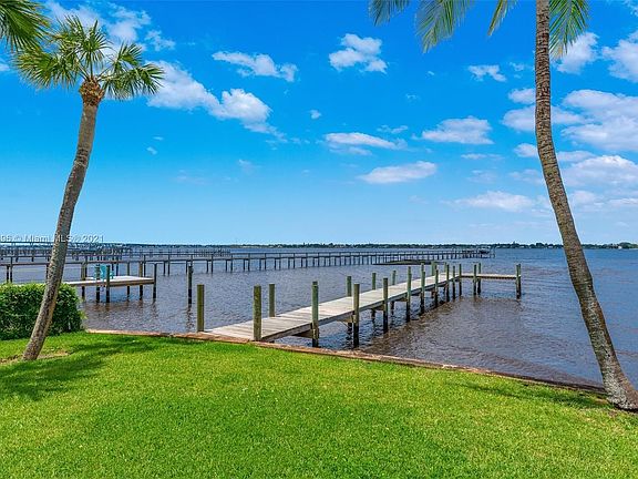 901 SE Riverside Dr, Stuart, FL 34994 | Zillow