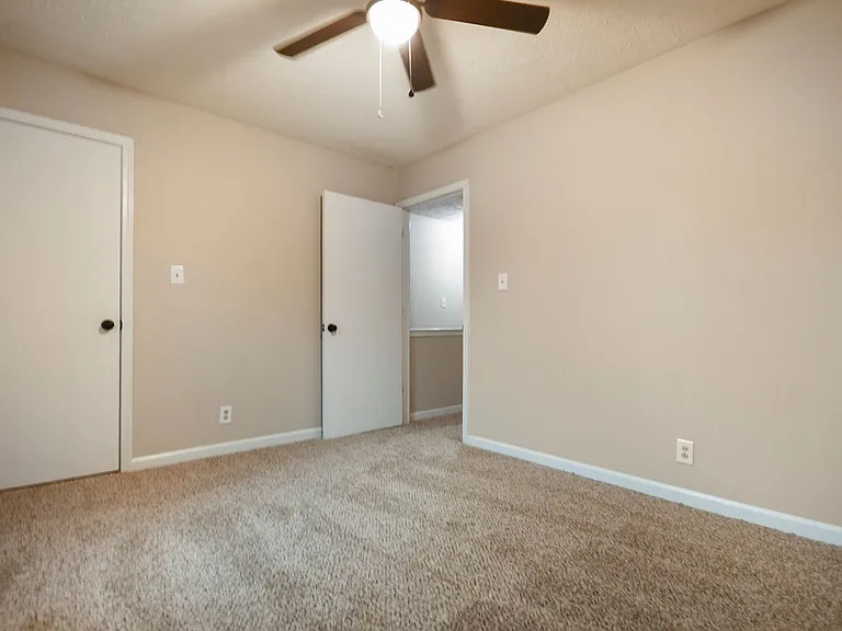 1710 Baltimore Dr — Photo 11