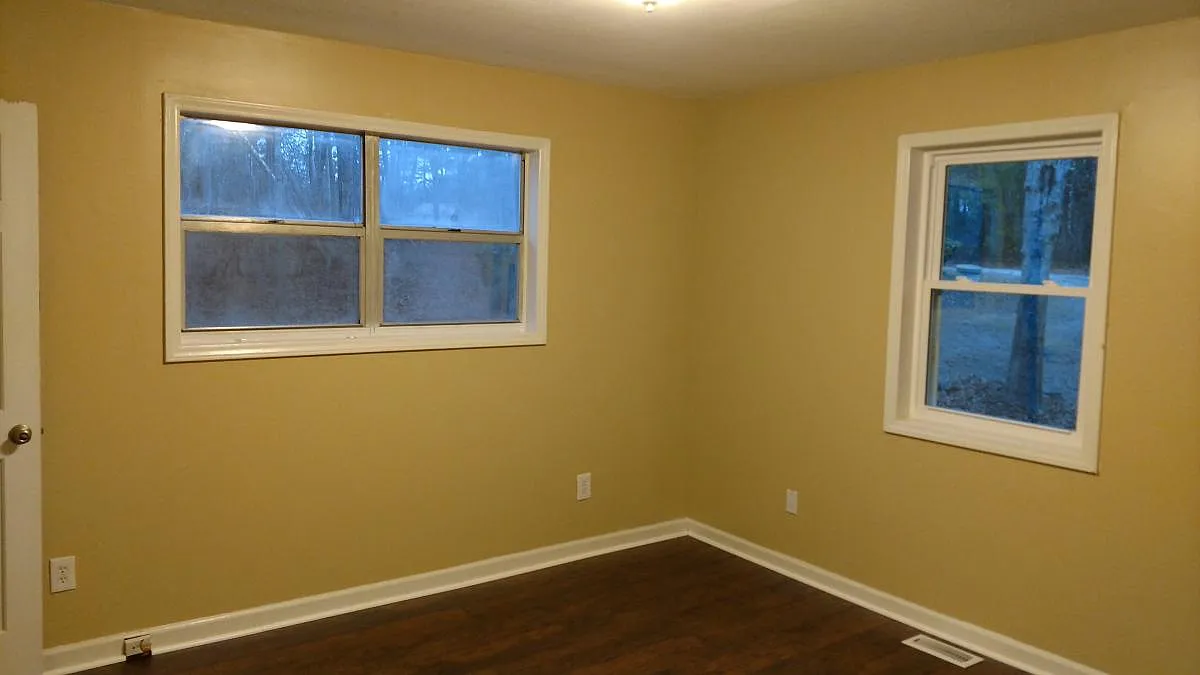 4 bed, 1100 sqft, $1,750 — Photo 3