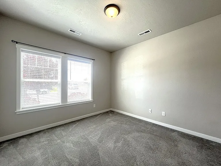 15136 N Fishing Creek Ave — Photo 7