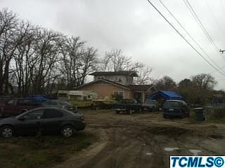 2nd image of 1872 E Foster Dr