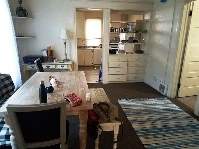 619 Marine #1 - dining room