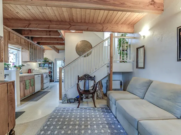 210 Orem St, Mount Shasta, CA 96067