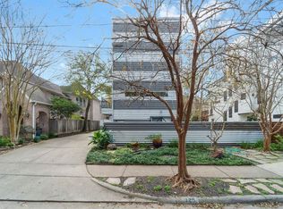 125 Oak Place Dr, Houston, TX 77006