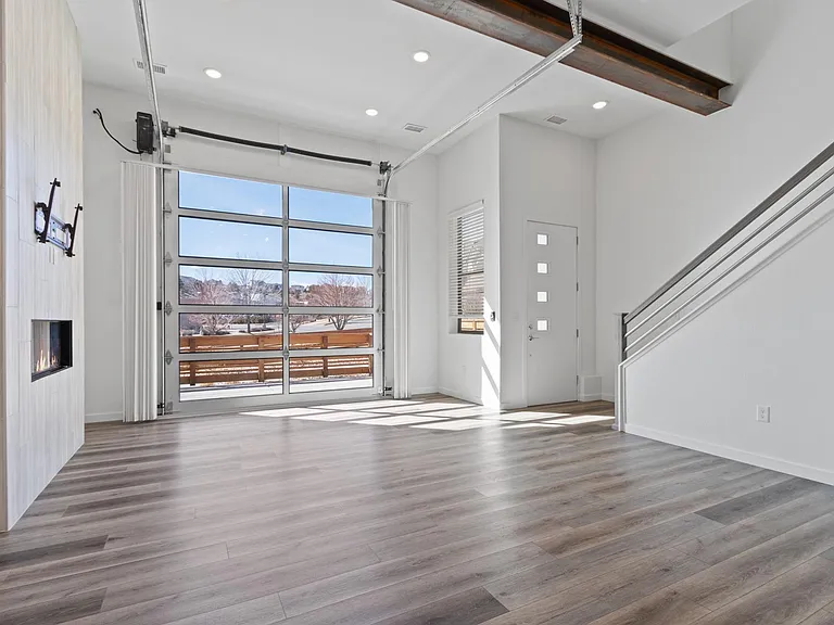 10125 Morrison Rd — Photo 13