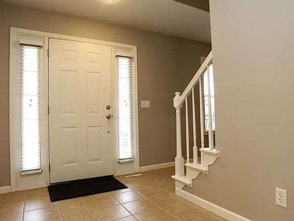 2nd image of 9141 Harlie Ct