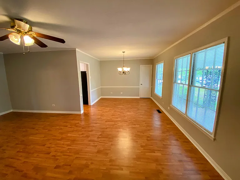 3825 Hubby Ave — Photo 9