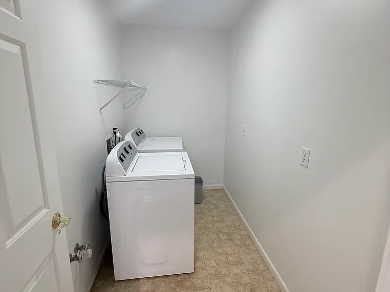 3117 Silverwood Dr — Photo 3