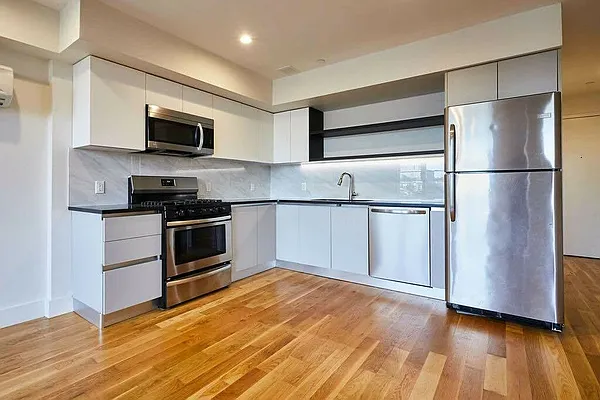 Rented by Lodger Corp | media 2