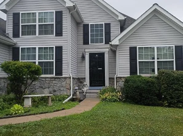 222 Yocom Rd, Douglassville, PA 19518