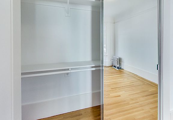 4th image of 1165 Pine St #5
