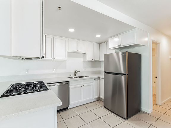 3rd image of 68190 Calle Las Tiendas APT C