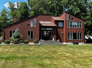 14 Saint Anthony Pl, Mahopac, NY 10541