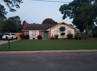 103 James St, Wetumpka, AL 36092