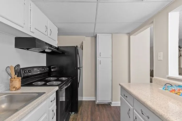 Townhomes at South Highlands — Photo 34