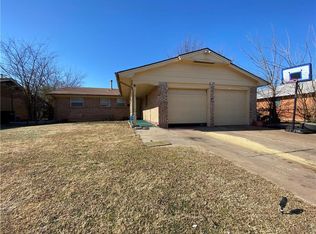 3105 Greenbrier Ter, Del City, OK 73115