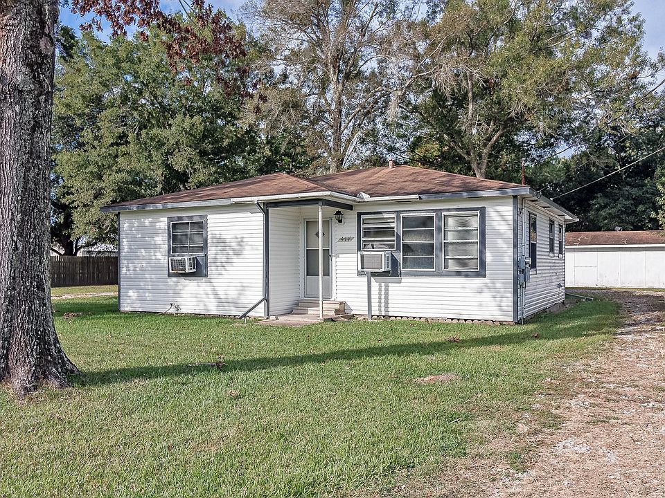 1st image of 935 Sunnyside Dr