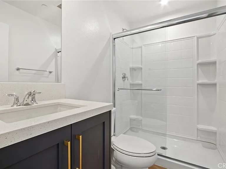 1410 W Bushell St — Photo 3