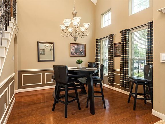 5th image of 5325 Southchase Ln