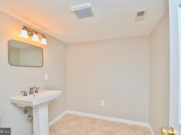 10048 Wood Sorrels Ln — Photo 34