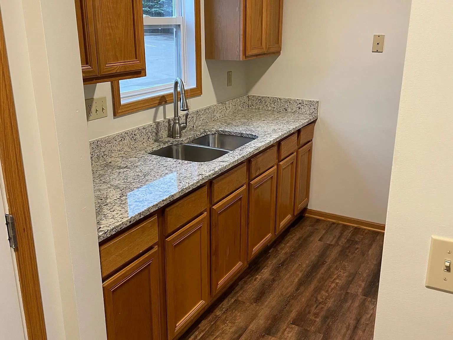 1127 Mindy Lane — Photo 4