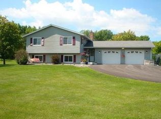 22195 Chaparral Ln, Rogers, MN 55374