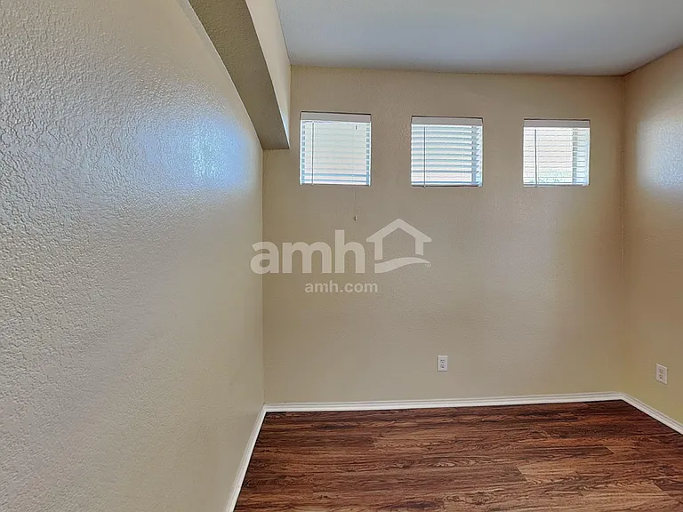 2623 Basswood Dr — Photo 8