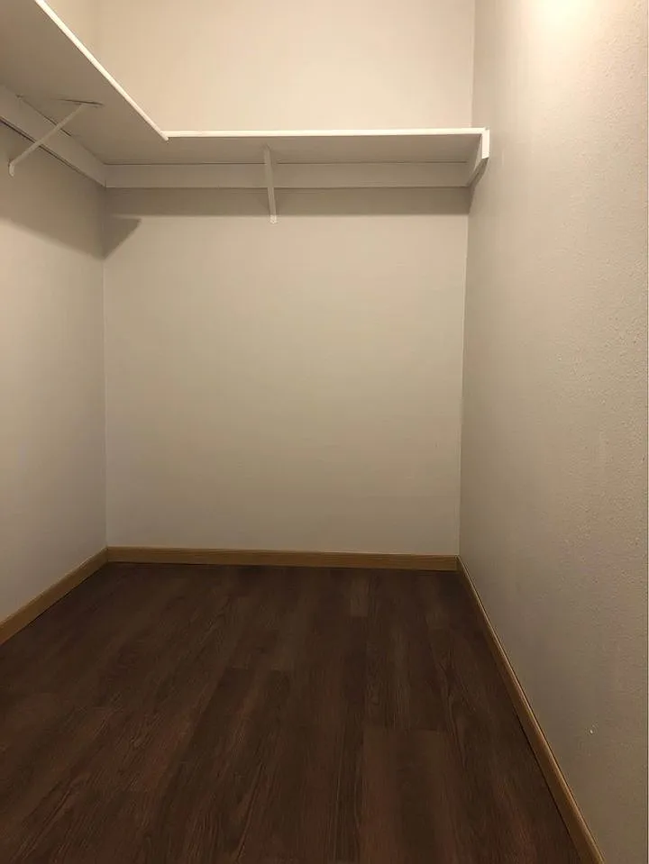 946 E Tower Ave — Photo 3