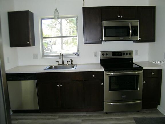 3rd image of 661 Atlantic Ave N