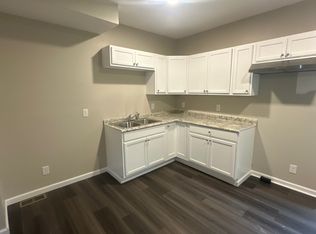 3900 W 23rd St #3, Cleveland, OH
