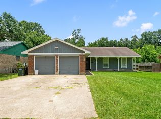 1721 Crest Hill Dr, Conroe, TX 77301