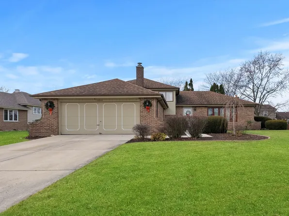 15240 Royal Georgian Rd, Orland Park, IL 60462