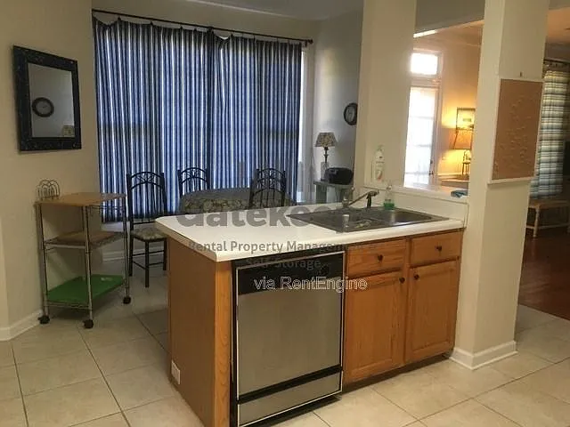 135 Overlook Ct — Photo 4