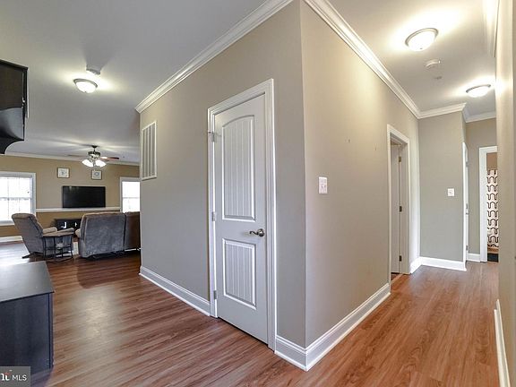 4th image of 46858 Anita Ct
