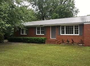 615 Holiday St, Adel, GA 31620