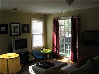 2nd image of 3667 Charleswood Ave