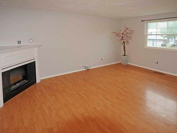 5th image of 3133 Dorf Dr
