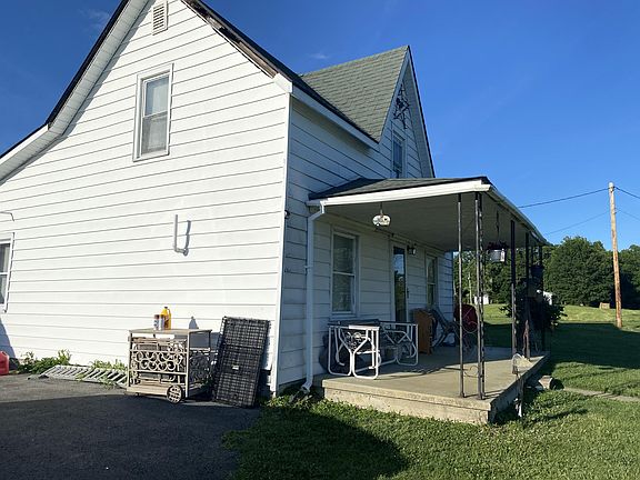 4th image of 1561 Apple Ln