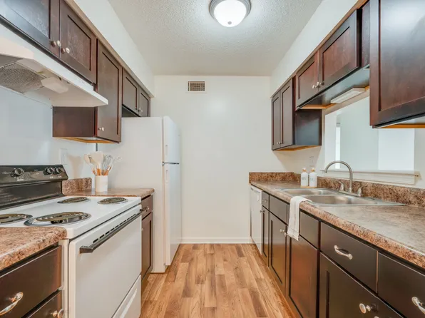 48 River Green Ct, Portsmouth, VA 23703