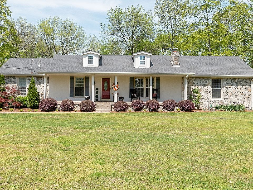 1st image of 1519 Smith Dr