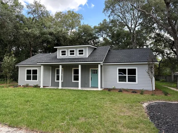 8131 NW 172nd Ln, Fanning Springs, FL 32693