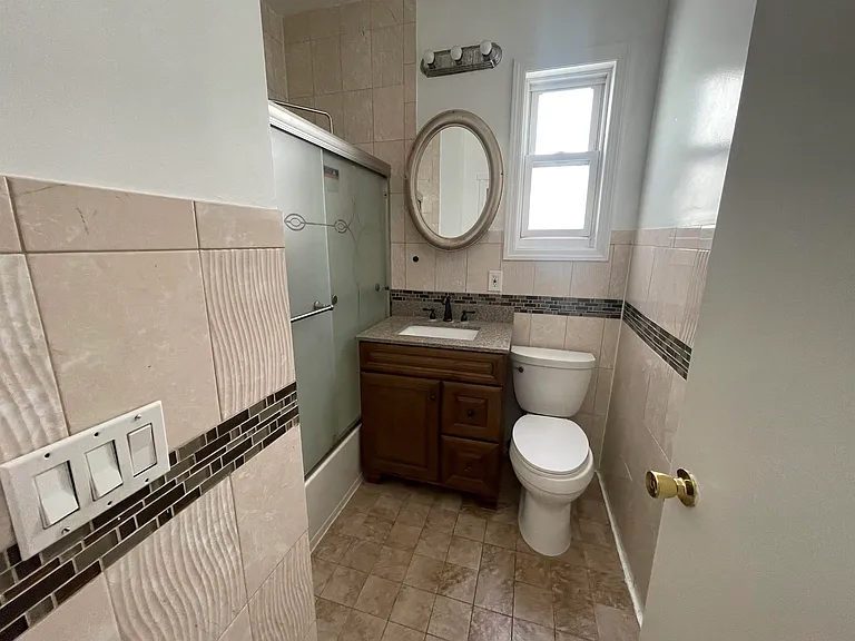 297 Fulton Ave — Photo 3