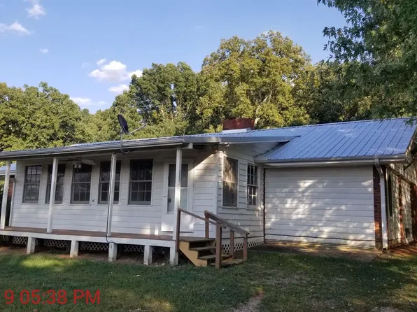 451 Tom Hunt Rd, Cleveland, GA 30528