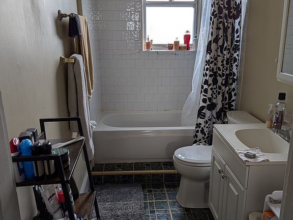 5th image of 339 Ludlow Ave Floor 1